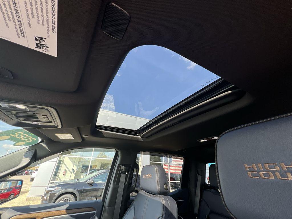 used 2022 Chevrolet Silverado 1500 car, priced at $43,995