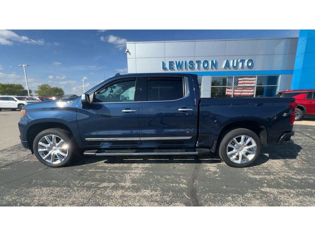 used 2022 Chevrolet Silverado 1500 car, priced at $43,995