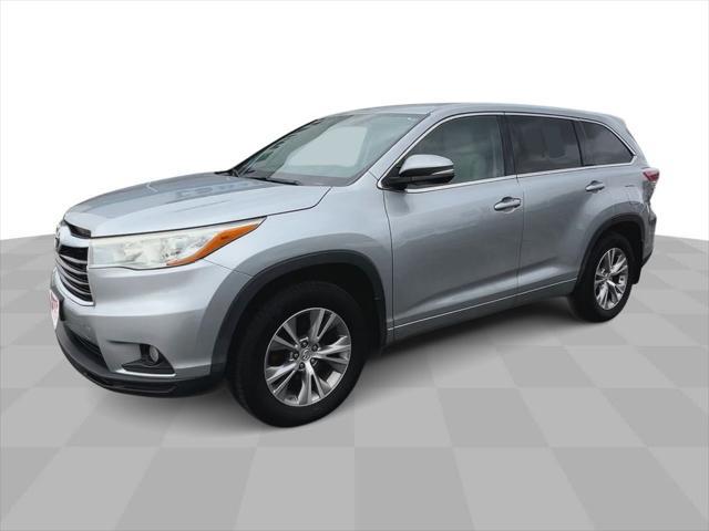 used 2015 Toyota Highlander car, priced at $12,995