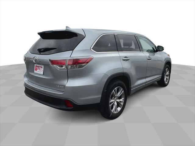 used 2015 Toyota Highlander car, priced at $12,995