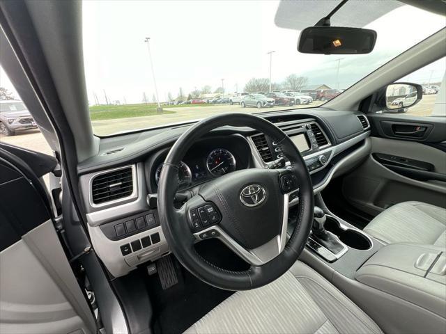 used 2015 Toyota Highlander car, priced at $12,995