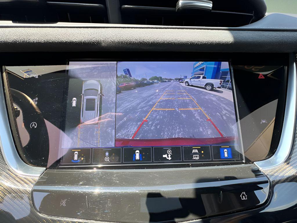 used 2024 Cadillac XT6 car, priced at $48,995