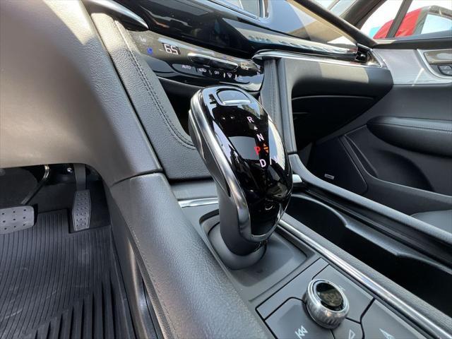 used 2024 Cadillac XT6 car, priced at $51,995