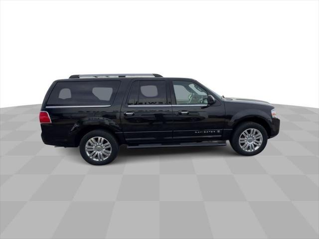 used 2013 Lincoln Navigator car, priced at $6,995