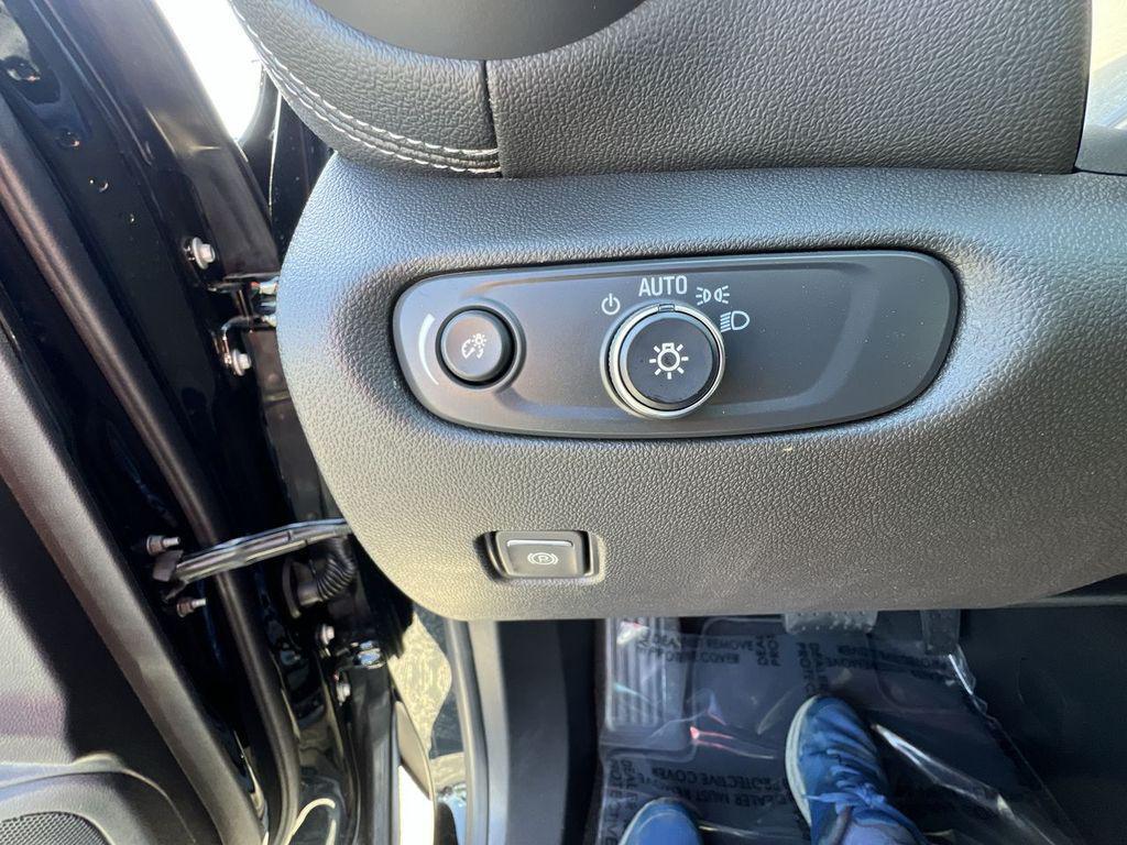 used 2025 Chevrolet Blazer car, priced at $35,995