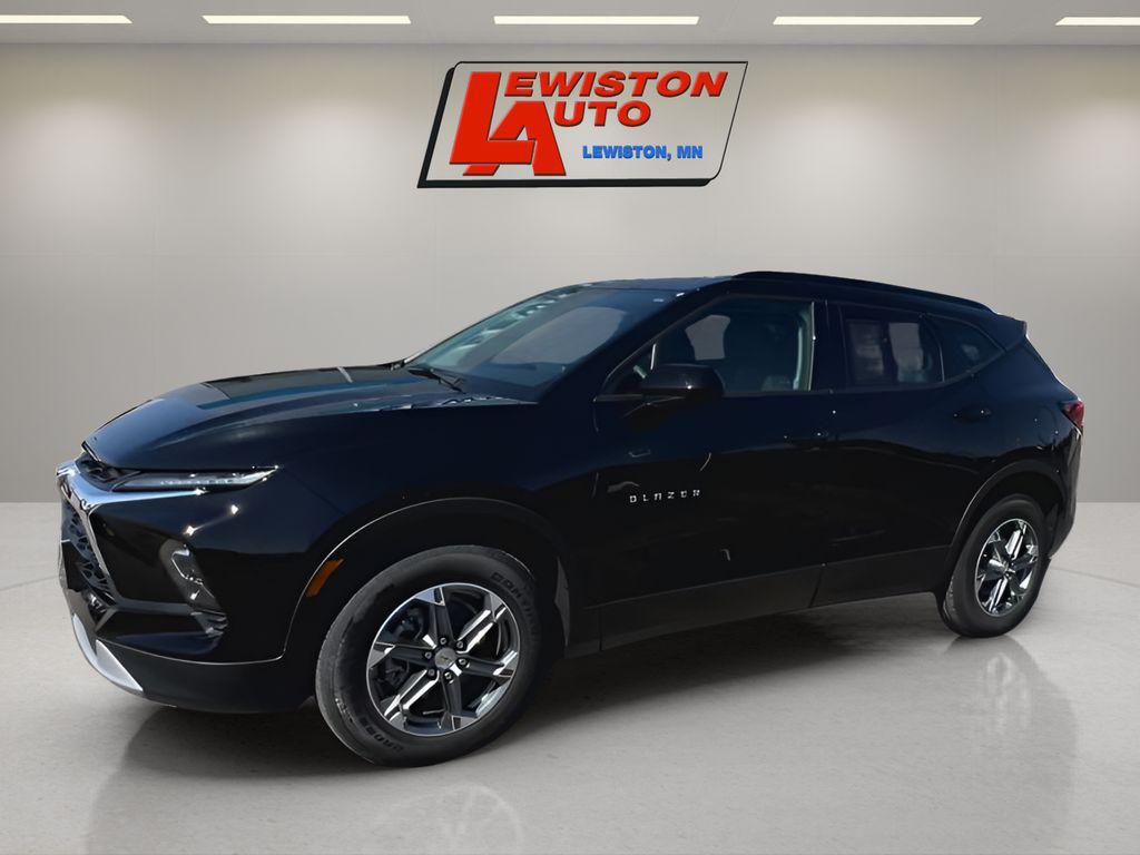 used 2025 Chevrolet Blazer car, priced at $35,995