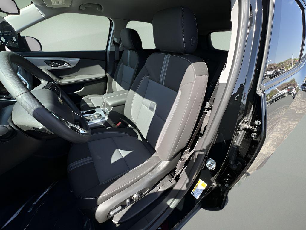 used 2025 Chevrolet Blazer car, priced at $35,995