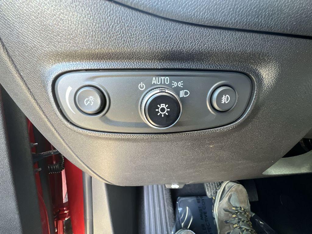 used 2023 Chevrolet Equinox car, priced at $25,995