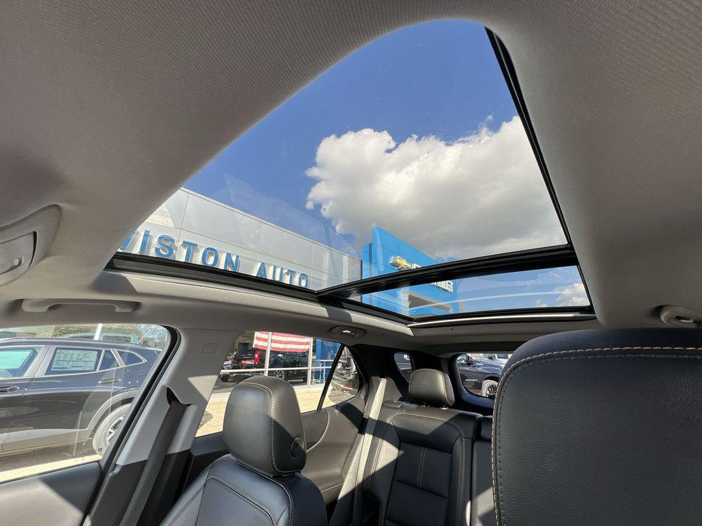 used 2023 Chevrolet Equinox car, priced at $25,995