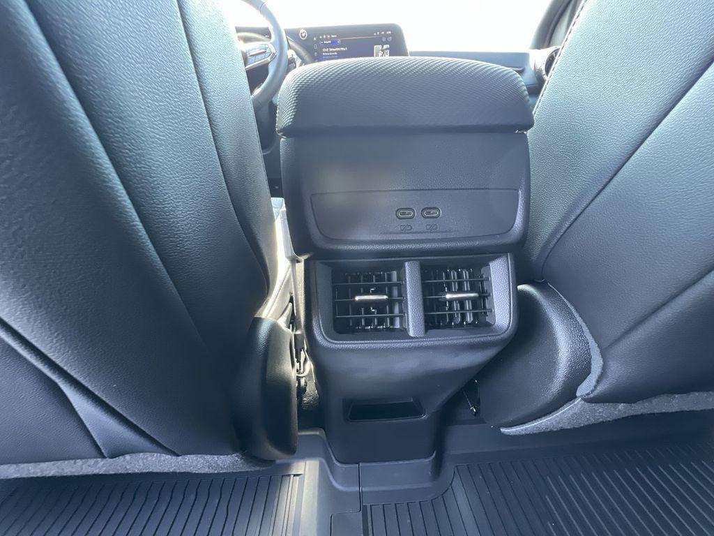new 2026 Chevrolet Equinox car, priced at $35,310