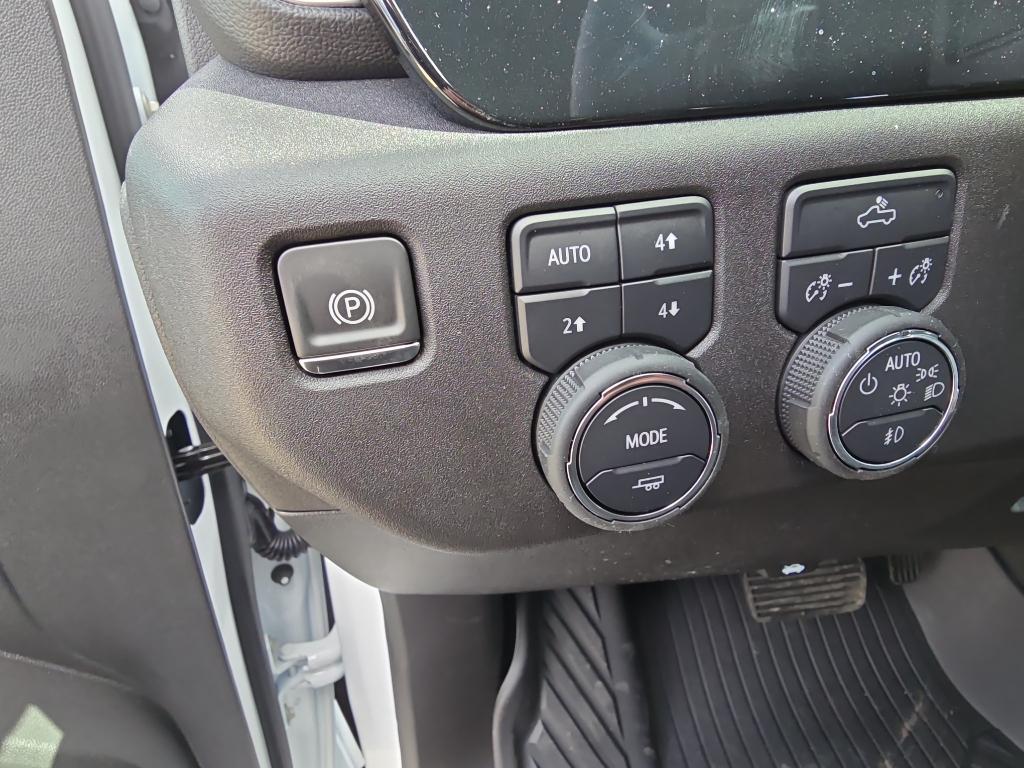 new 2025 Chevrolet Silverado 1500 car, priced at $57,060
