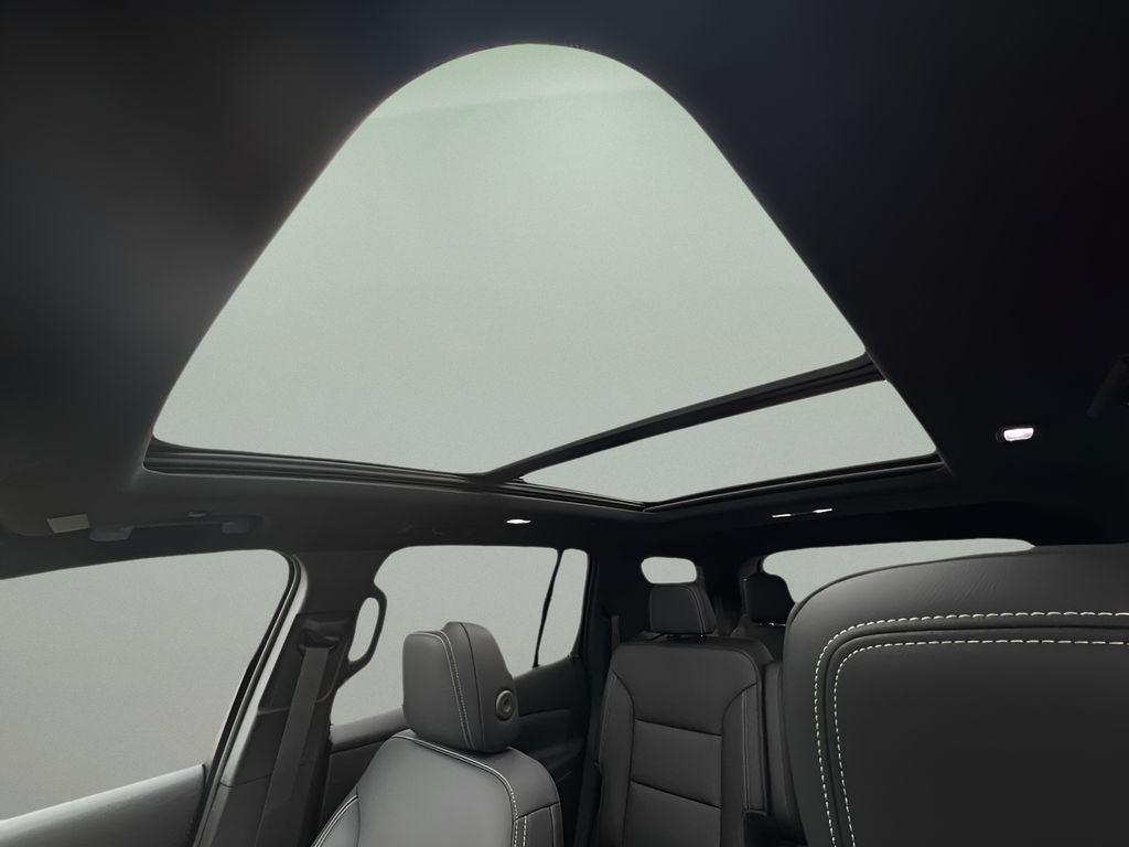 new 2026 Chevrolet Traverse car, priced at $49,340