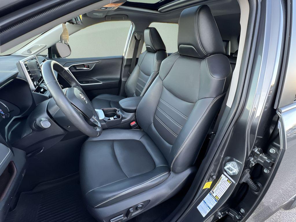 used 2020 Toyota RAV4 Hybrid car, priced at $28,995