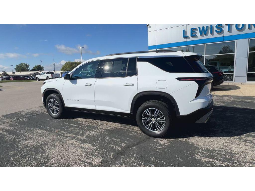 used 2025 Chevrolet Traverse car, priced at $39,995