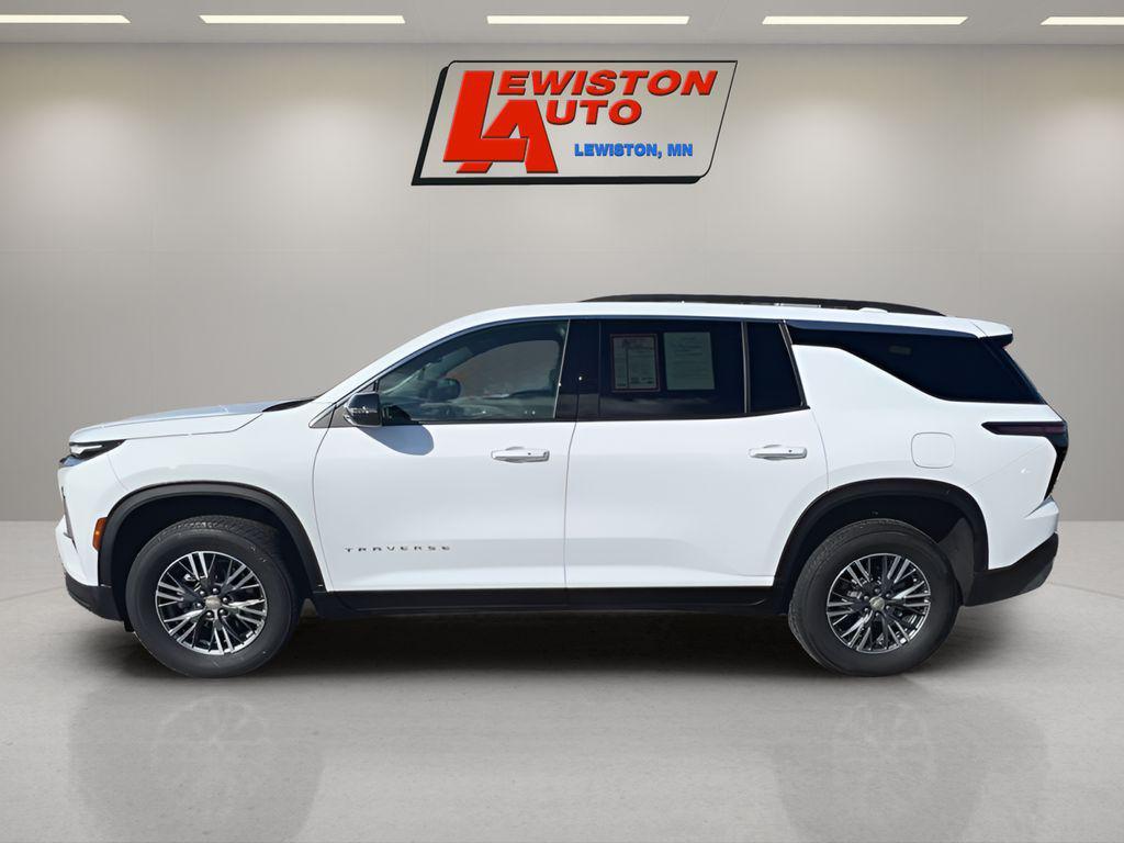 used 2025 Chevrolet Traverse car, priced at $39,995
