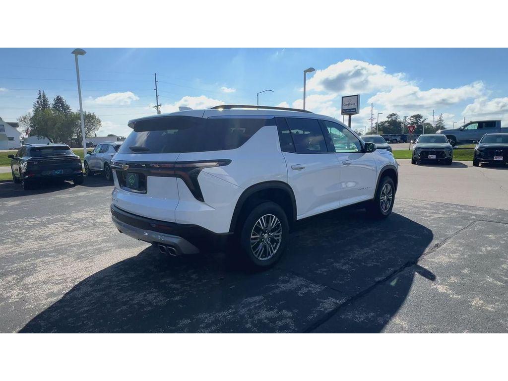 used 2025 Chevrolet Traverse car, priced at $39,995