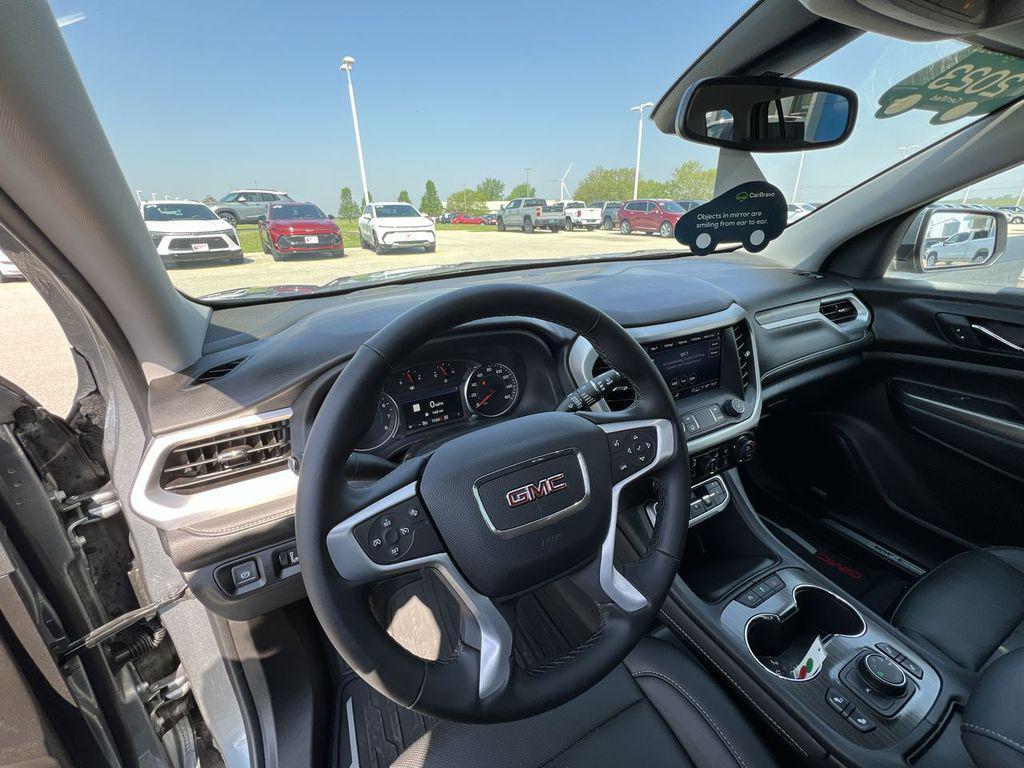 used 2023 GMC Acadia car, priced at $38,995