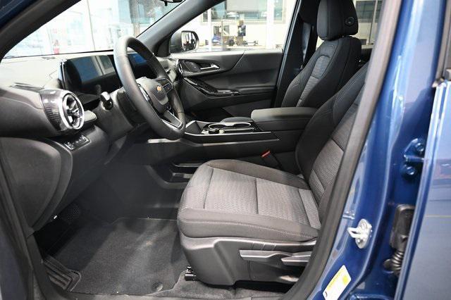 new 2026 Chevrolet Equinox car, priced at $30,495