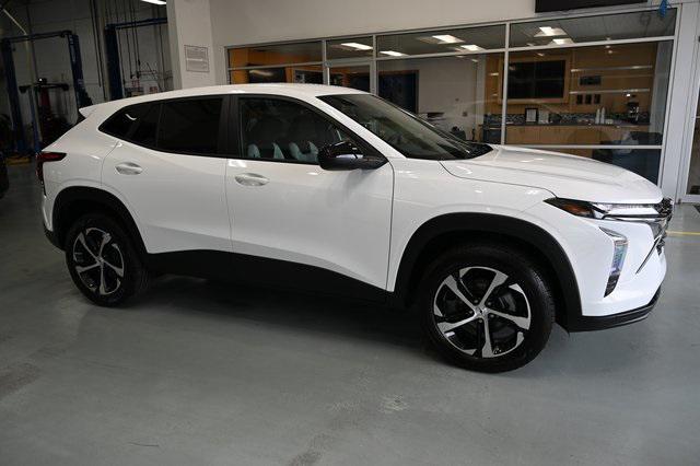 new 2025 Chevrolet Trax car, priced at $23,595