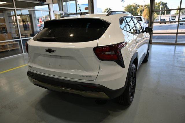 new 2025 Chevrolet Trax car, priced at $25,955