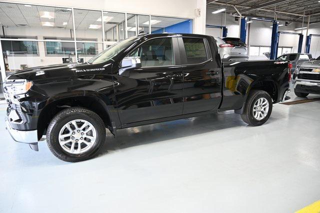 new 2025 Chevrolet Silverado 1500 car, priced at $40,645