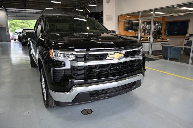 new 2025 Chevrolet Silverado 1500 car, priced at $40,645