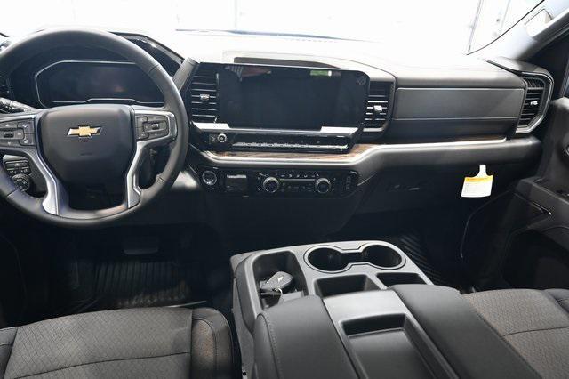 new 2025 Chevrolet Silverado 1500 car, priced at $40,645