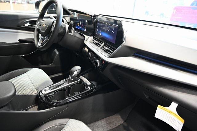 new 2025 Chevrolet Trax car, priced at $24,695