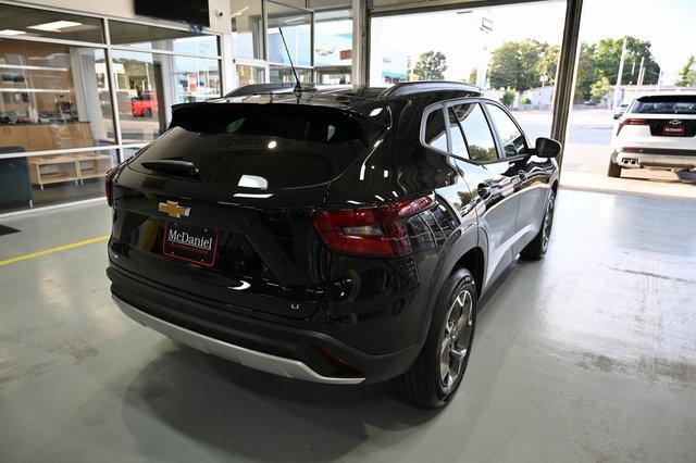 new 2025 Chevrolet Trax car, priced at $24,695