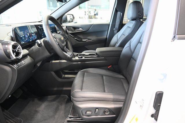 new 2026 Chevrolet Equinox car, priced at $31,795
