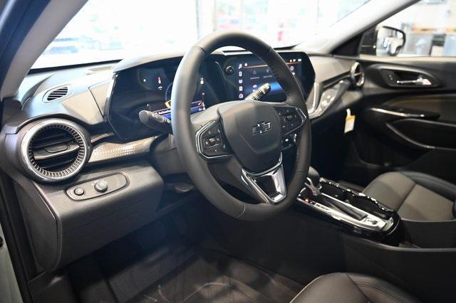 new 2025 Chevrolet Trax car, priced at $25,955