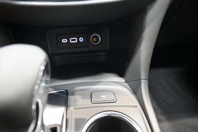 used 2022 Chevrolet Equinox car, priced at $23,900