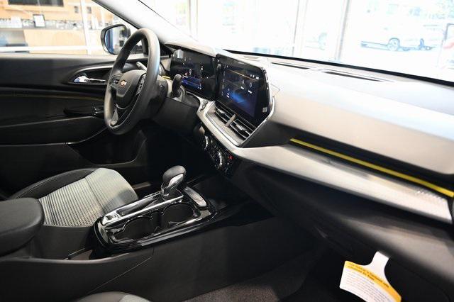 new 2025 Chevrolet Trax car, priced at $23,195