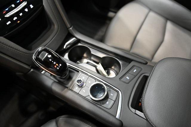 used 2025 Cadillac XT5 car, priced at $46,900