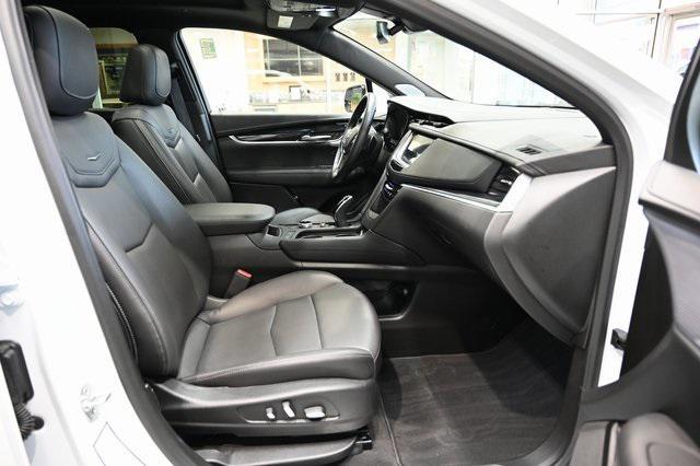 used 2025 Cadillac XT5 car, priced at $46,900