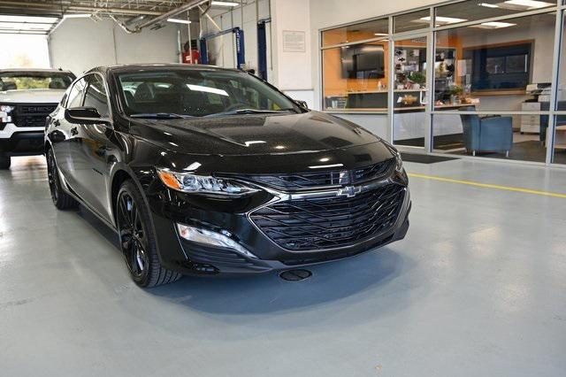 new 2025 Chevrolet Malibu car, priced at $34,295