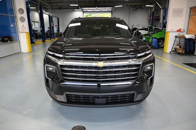 new 2025 Chevrolet Traverse car, priced at $43,695