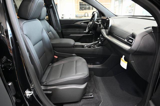 new 2025 Chevrolet Traverse car, priced at $43,695