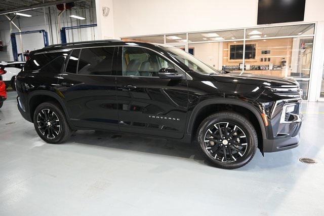 new 2025 Chevrolet Traverse car, priced at $43,695