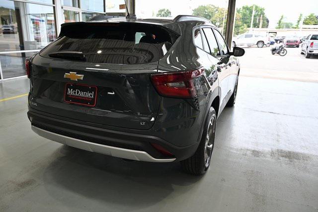 new 2025 Chevrolet Trax car, priced at $24,750