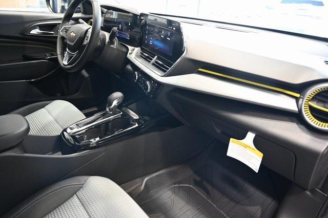 new 2025 Chevrolet Trax car, priced at $24,750