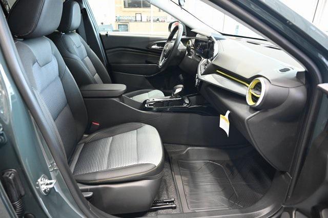 new 2025 Chevrolet Trax car, priced at $24,750