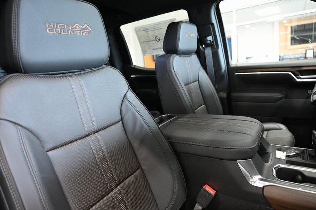 new 2025 Chevrolet Silverado 1500 car, priced at $67,220