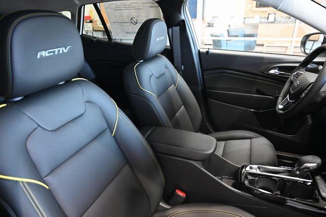 new 2025 Chevrolet Trax car, priced at $25,195