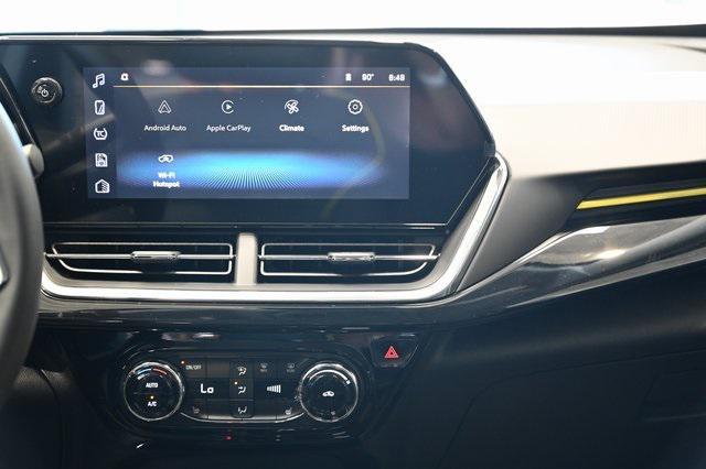new 2025 Chevrolet Trax car, priced at $25,195