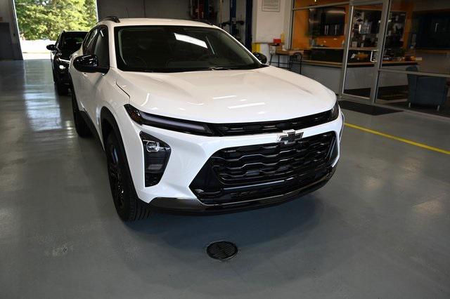 new 2025 Chevrolet Trax car, priced at $25,195