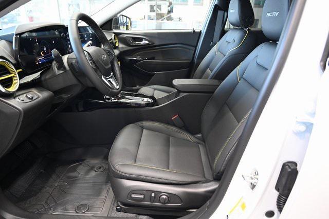 new 2025 Chevrolet Trax car, priced at $25,195