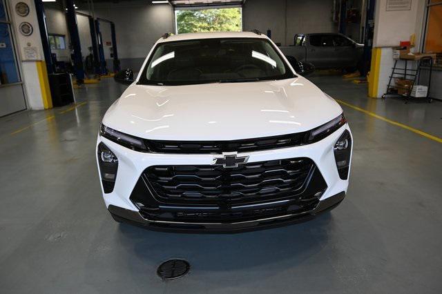 new 2025 Chevrolet Trax car, priced at $25,195