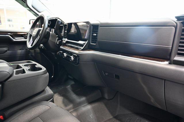used 2024 GMC Sierra 1500 car, priced at $45,900