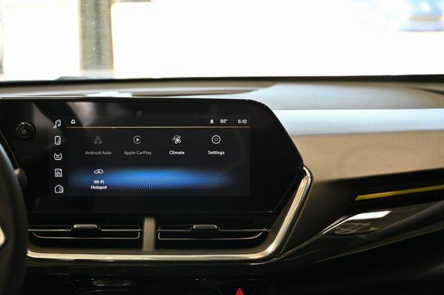 new 2025 Chevrolet Trax car, priced at $25,495